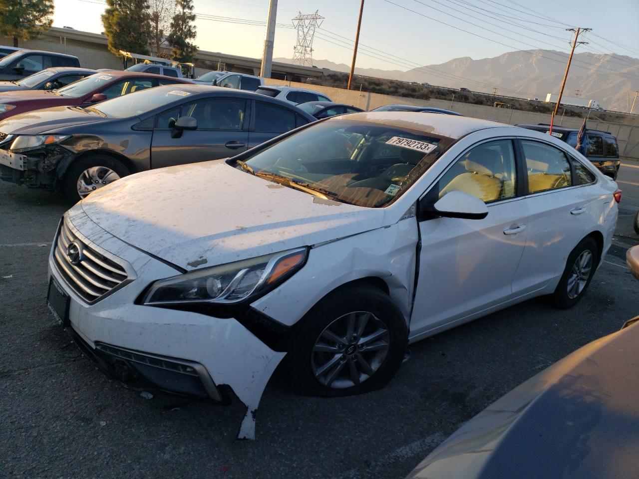 Image 1 of 2015 HYUNDAI SONATA SE 2015 with VIN 5NPE24AF5FH100052