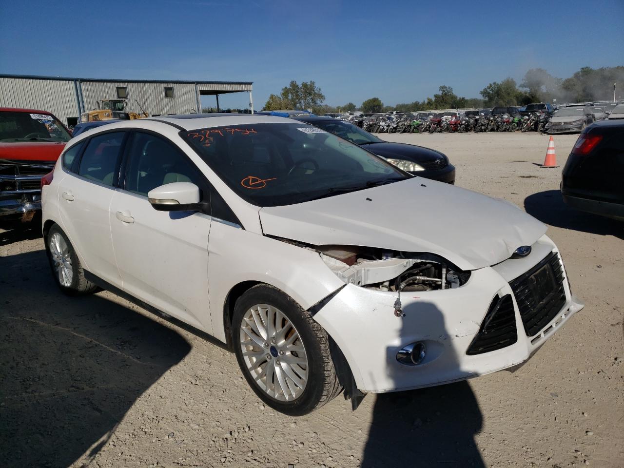 Image 1 of 2012 FORD FOCUS SEL 2012 with VIN 1FAHP3M20CL329754