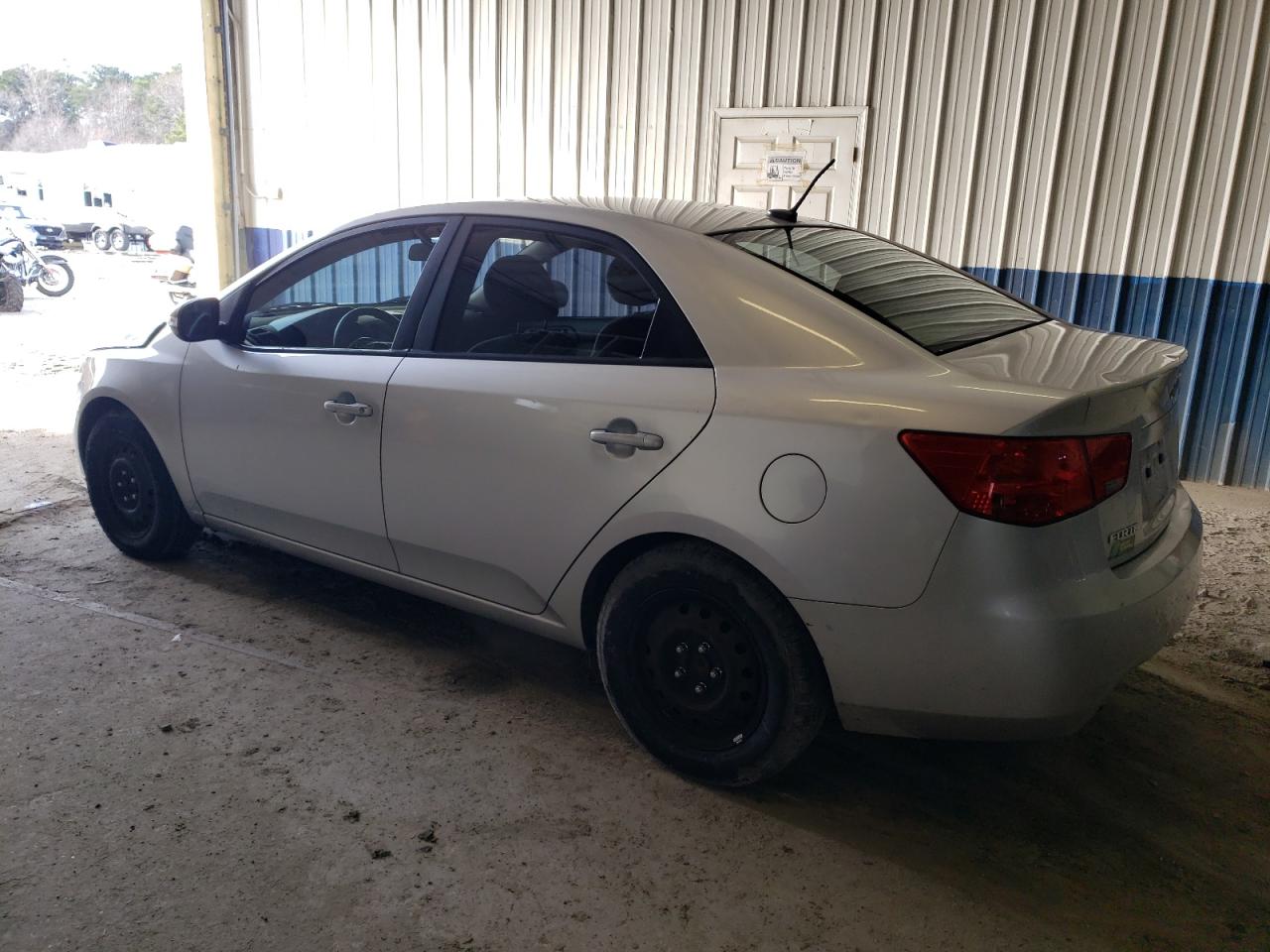 Obraz 2 z 2010 KIA FORTE EX 2010 z VIN KNAFU4A21A5235644
