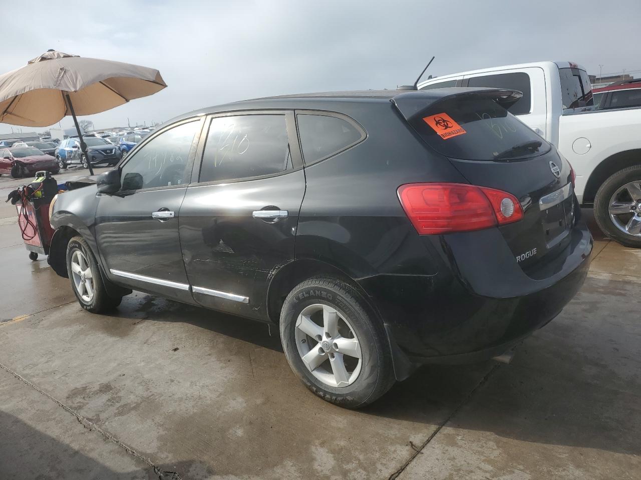 Image 2 of 2013 NISSAN ROGUE S 2013 with VIN JN8AS5MT8DW531888