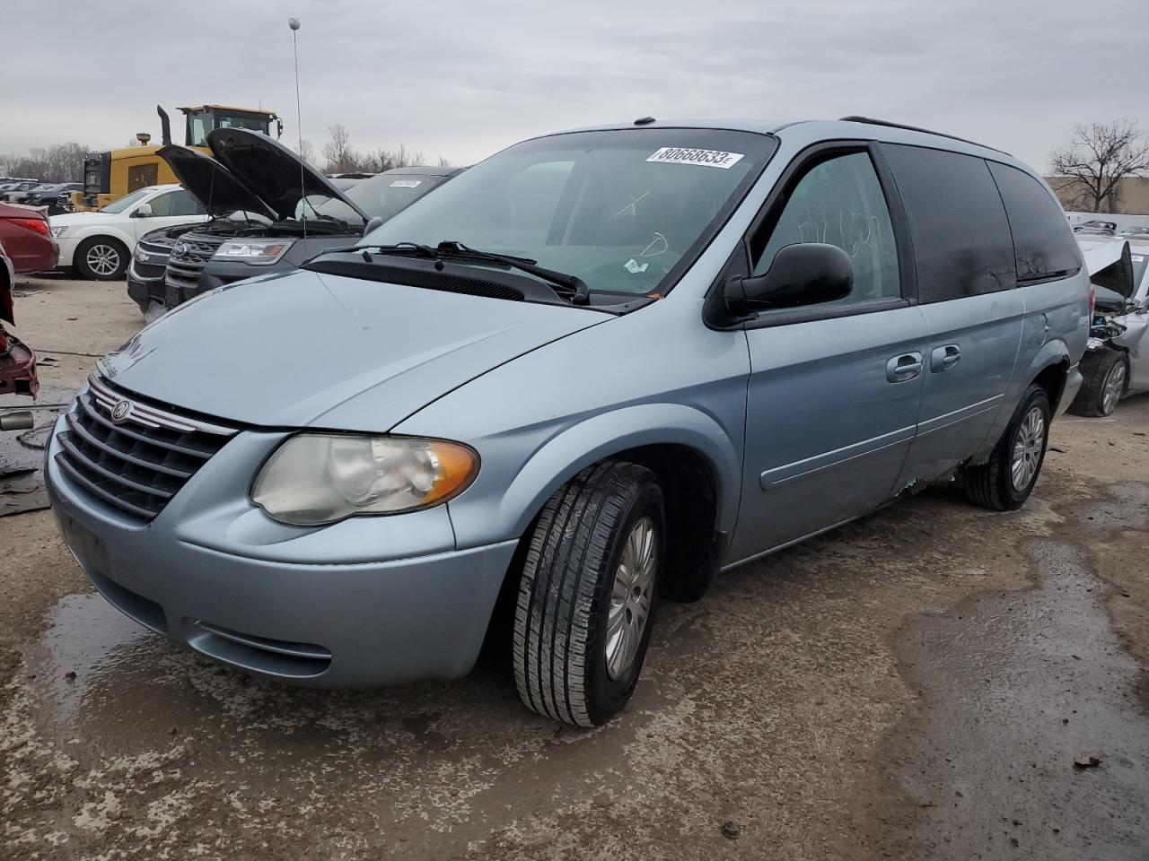 Image 1 of 2006 CHRYSLER TOWN & COUNTRY LX 2006 with VIN 2A4GP44R16R880418