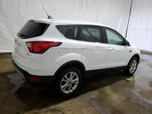 Изображение 3 2019 FORD ESCAPE SE 2019 с VIN 1FMCU9GD6KUA08402
