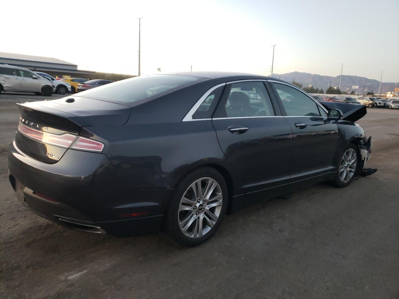 Изображение 3 2013 LINCOLN MKZ  2013 с VIN 3LN6L2G94DR819046