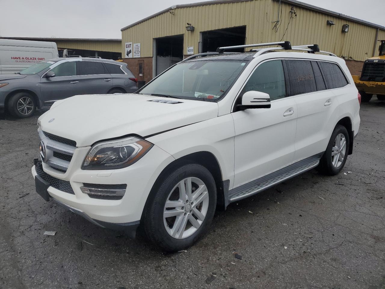 Изображение 1 2015 MERCEDES-BENZ GL 450 4MATIC 2015 с VIN 4JGDF6EE6FA602486