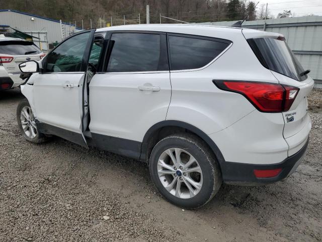 Image 2 of 2019 FORD ESCAPE SE 2019 with VIN 1FMCU9G92KUB14888
