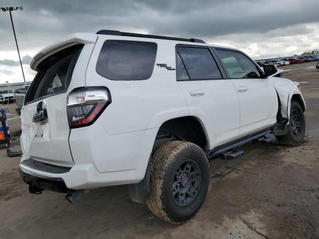 Obraz 3 z 2019 TOYOTA 4RUNNER SR5 2019 z VIN JTEBU5JR0K5638015