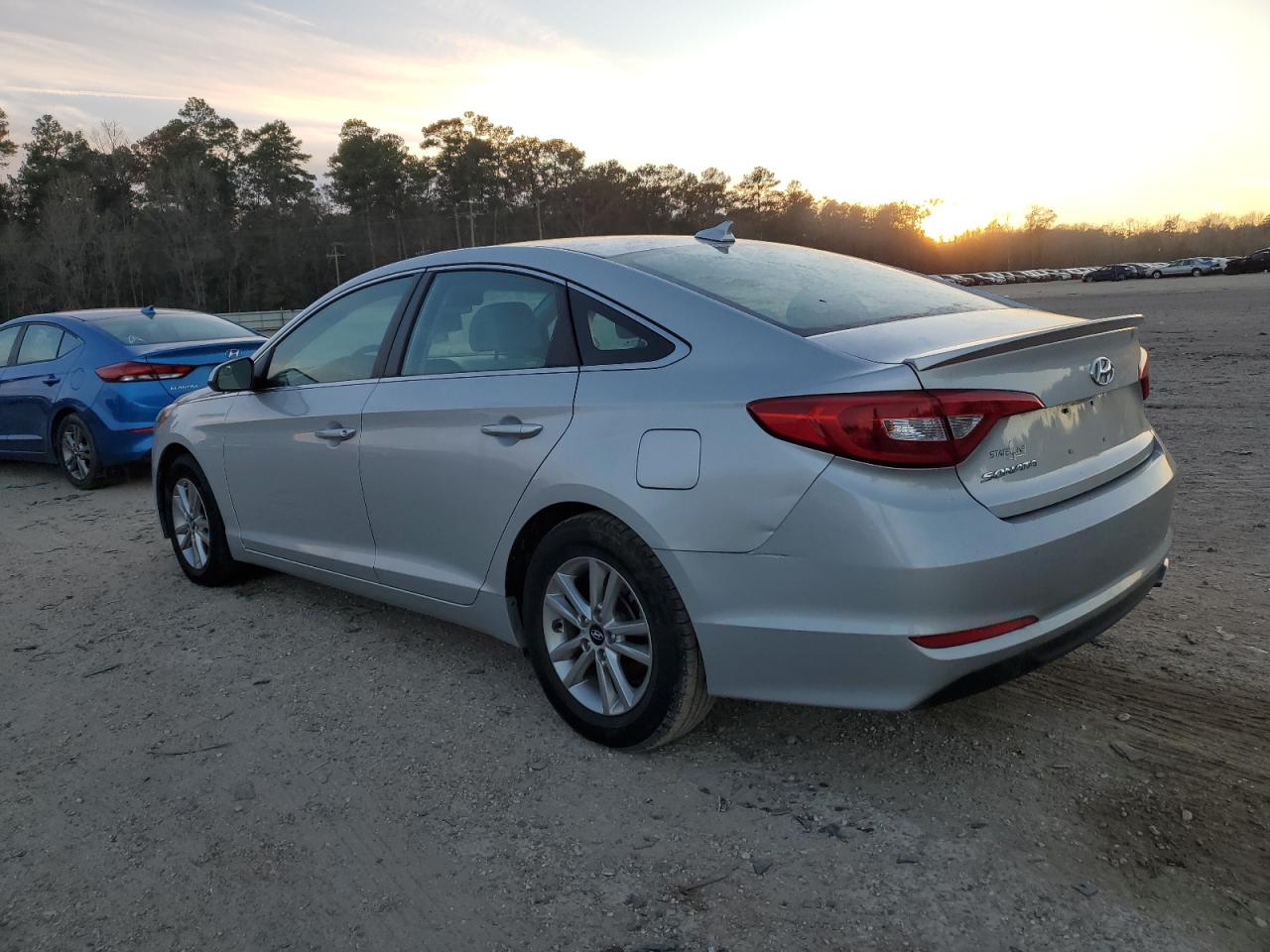 Изображение 2 2017 HYUNDAI SONATA SE 2017 с VIN 5NPE24AF0HH486530