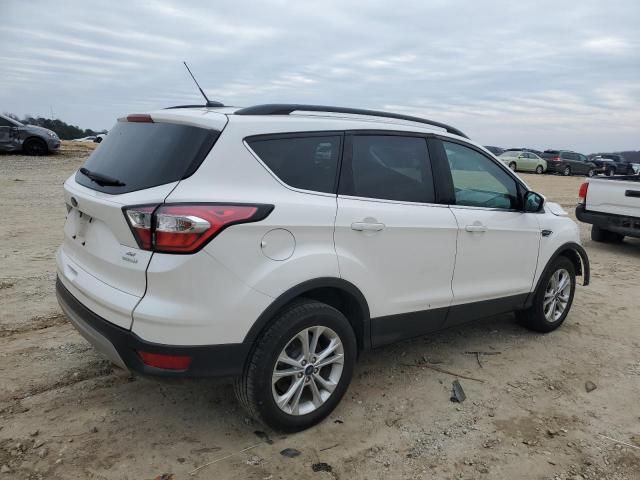 Image 3 of 2018 FORD ESCAPE SE 2018 with VIN 1FMCU0GD8JUC54779