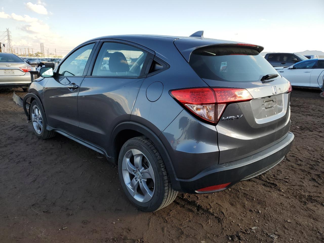 Obraz 2 z 2018 HONDA HR-V LX 2018 z VIN 3CZRU6H31JG705345