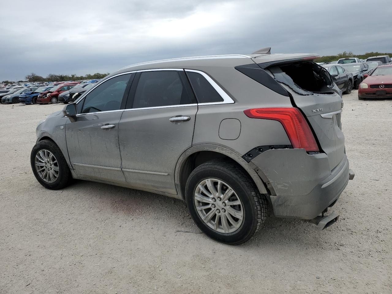 Изображение 2 2018 CADILLAC XT5  2018 с VIN 1GYKNARS8JZ116882