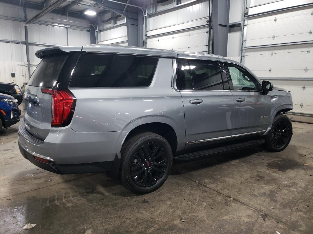 Obraz 3 z 2023 GMC YUKON XL K1500 SLT 2023 z VIN 1GKS2GKT7PR541740