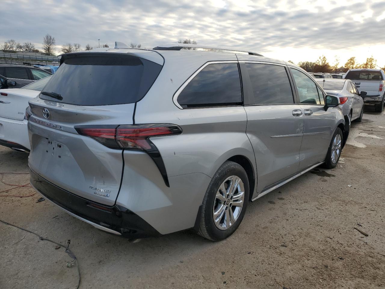 Obraz 3 z 2022 TOYOTA SIENNA LIMITED 2022 z VIN 5TDESKFC9NS065608
