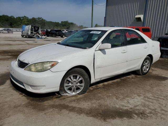 Изображение 1 2005 TOYOTA CAMRY LE 2005 с VIN 4T1BF32KX5U609597