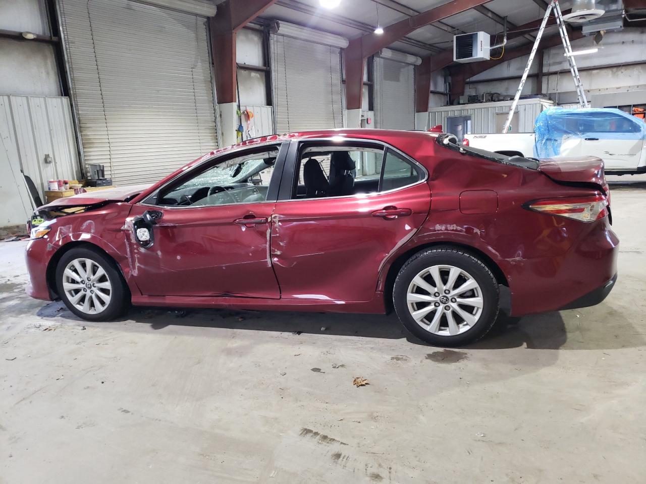 Image 2 of 2019 TOYOTA CAMRY L 2019 with VIN 4T1B11HK5KU823662