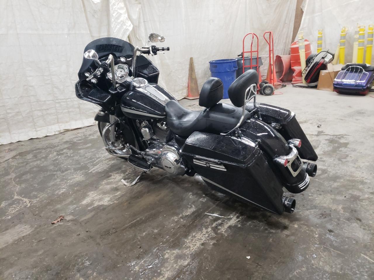 Image 3 of 2012 HARLEY-DAVIDSON FLTRX ROAD GLIDE CUSTOM 2012 with VIN 1HD1KHM1XCB640305