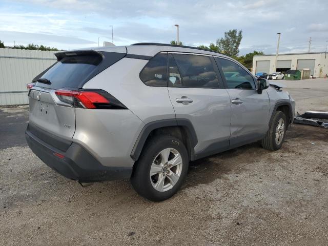 Image 3 of 2021 TOYOTA RAV4 XLE 2021 with VIN 2T3W1RFV4MC169620
