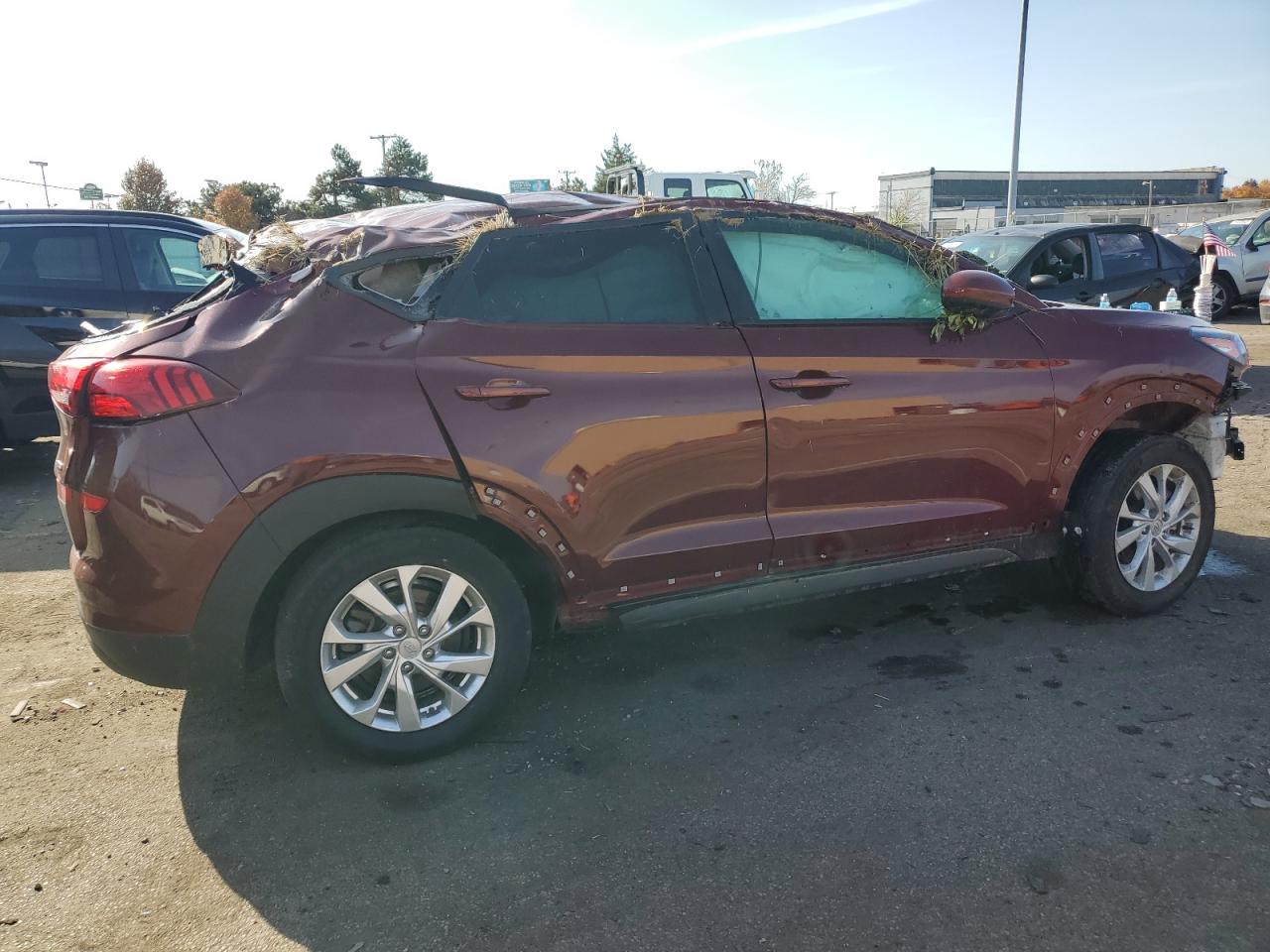 Image 3 of 2019 HYUNDAI TUCSON SE 2019 with VIN KM8J2CA49KU983110