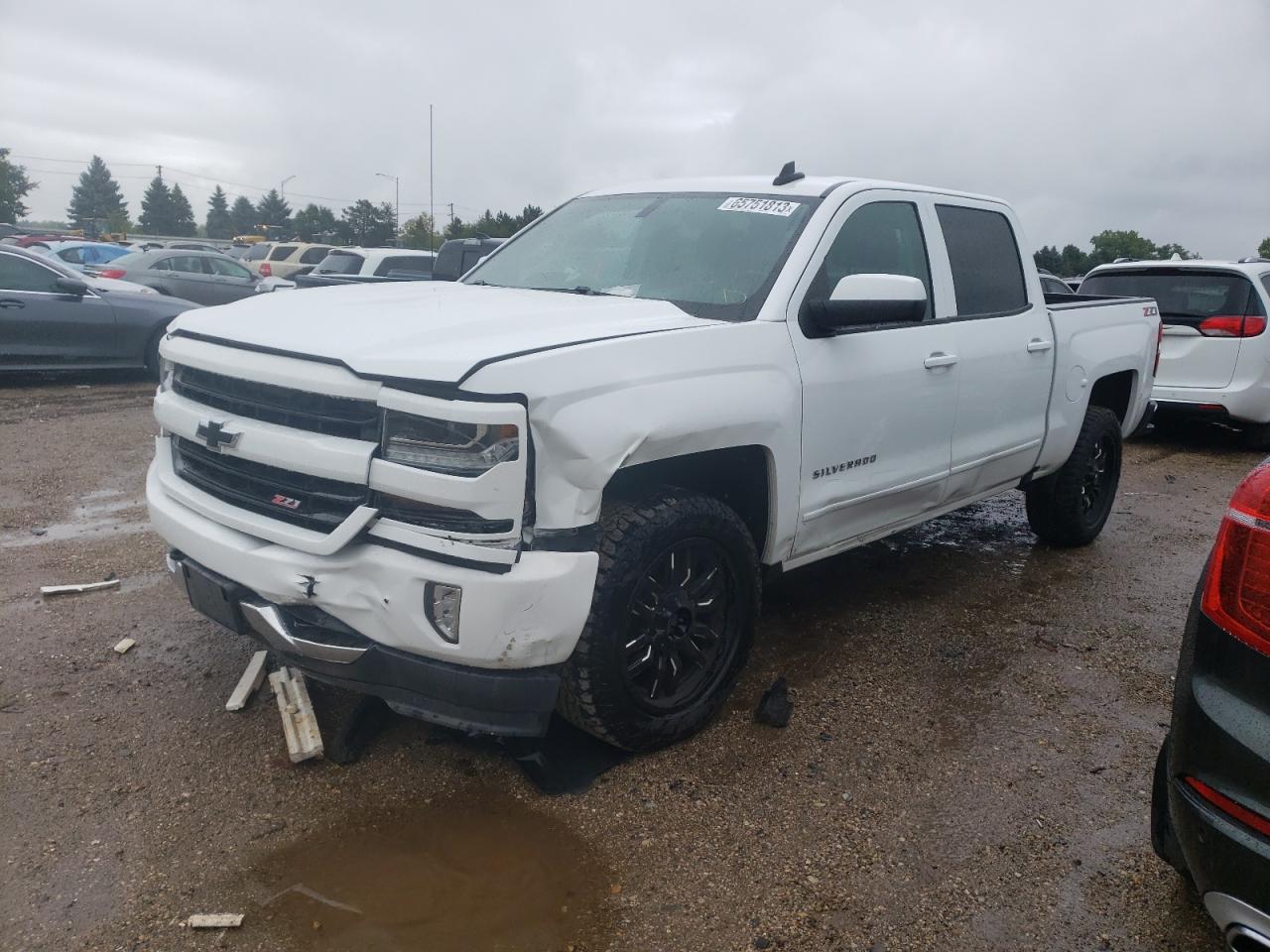 Image 1 of 2018 CHEVROLET SILVERADO K1500 LT 2018 with VIN 3GCUKREC5JG567403