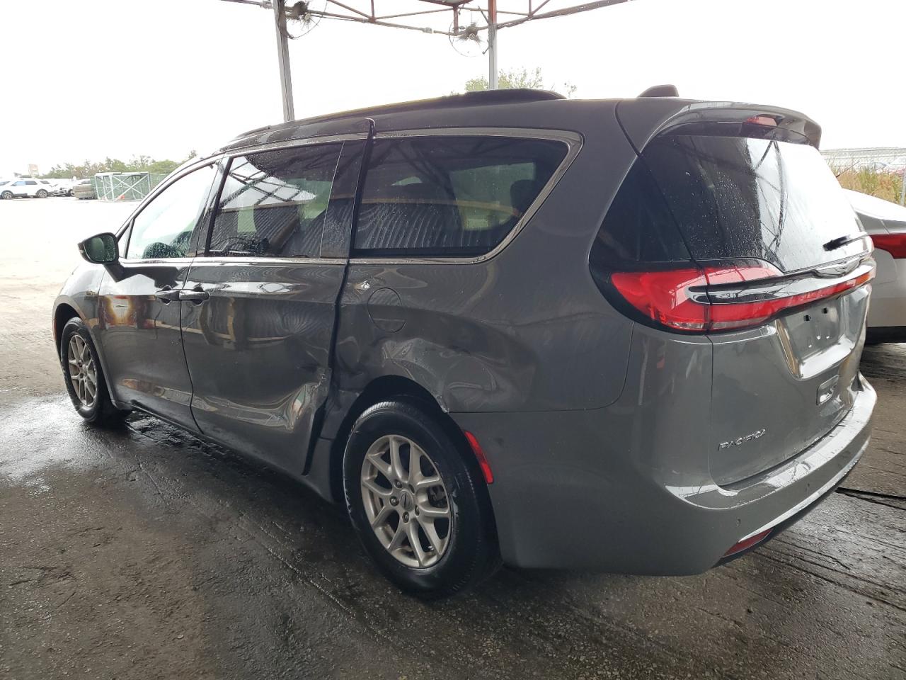 Obraz 2 z 2022 CHRYSLER PACIFICA TOURING L 2022 z VIN 2C4RC1BG6NR162050