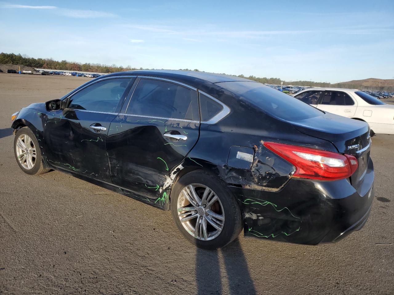 Image 2 of 2016 NISSAN ALTIMA 2.5 2016 with VIN 1N4AL3AP7GN338913