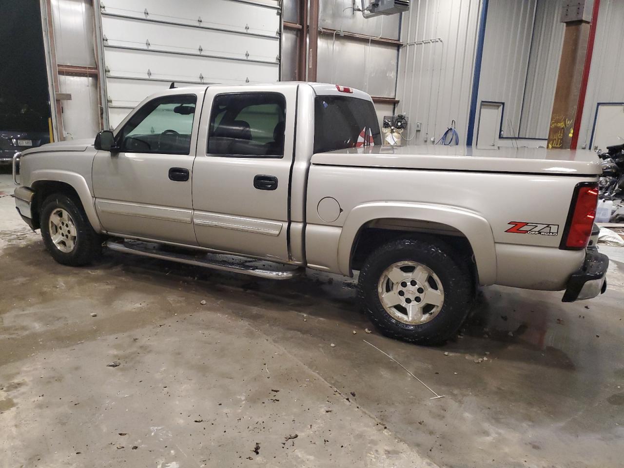 Obraz 2 z 2007 CHEVROLET SILVERADO K1500 CLASSIC CREW CAB 2007 z VIN 2GCEK13Z471133259