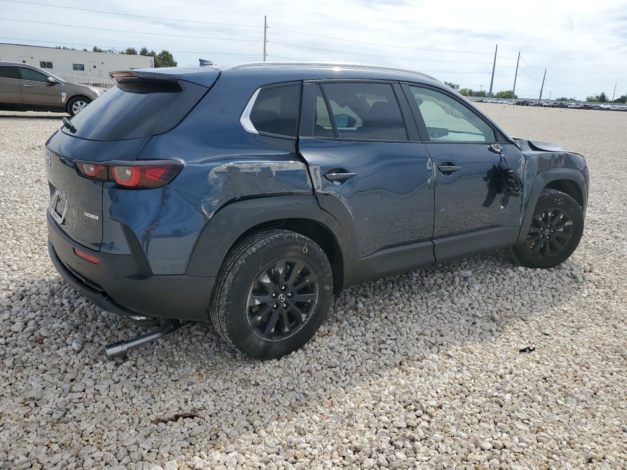 Image 3 of 2024 MAZDA CX-50 PREMIUM 2024 with VIN 7MMVABDM7RN157956
