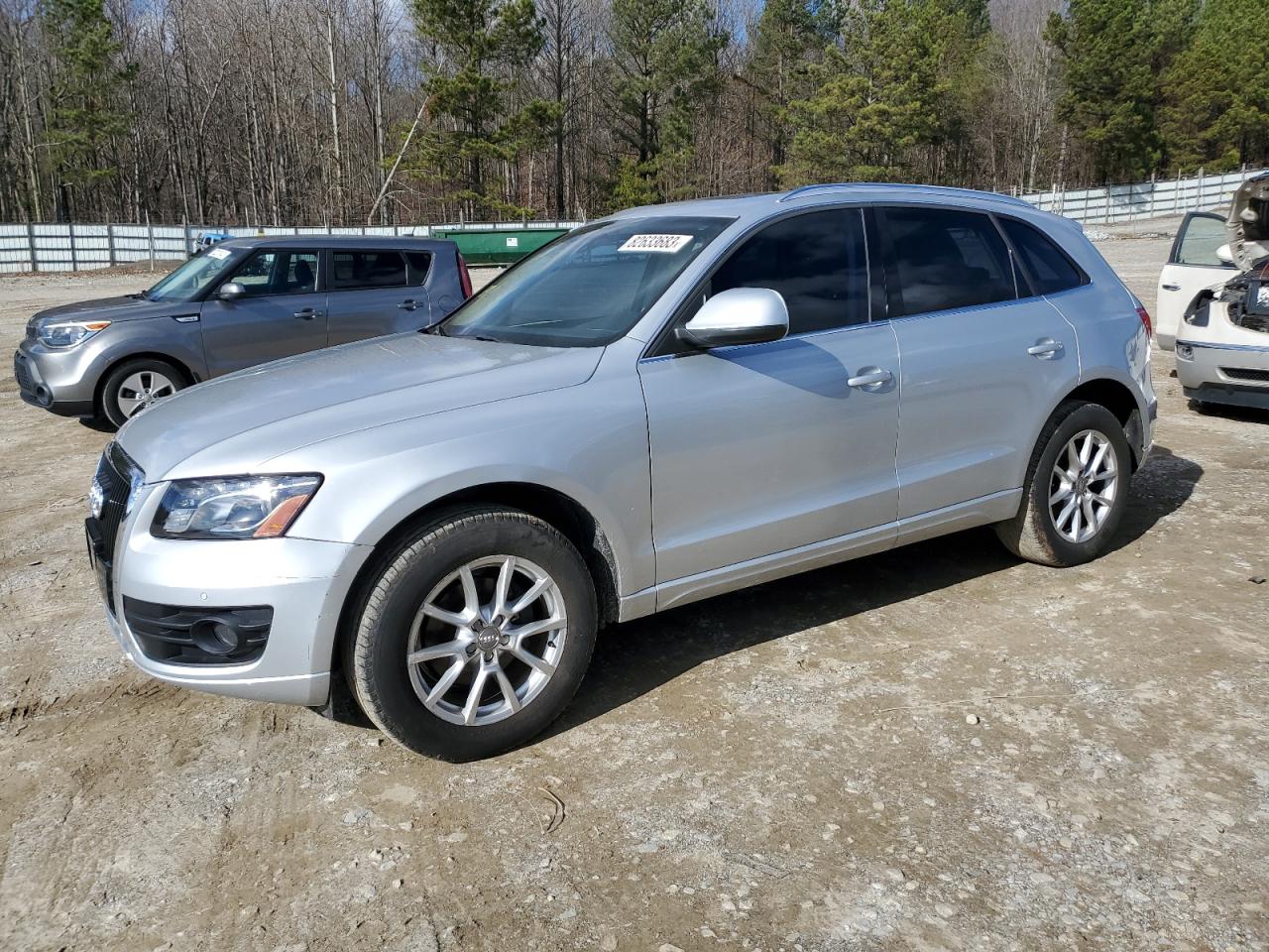 Obraz 1 z 2010 AUDI Q5 PREMIUM PLUS 2010 z VIN WA1LKAFP0AA075787