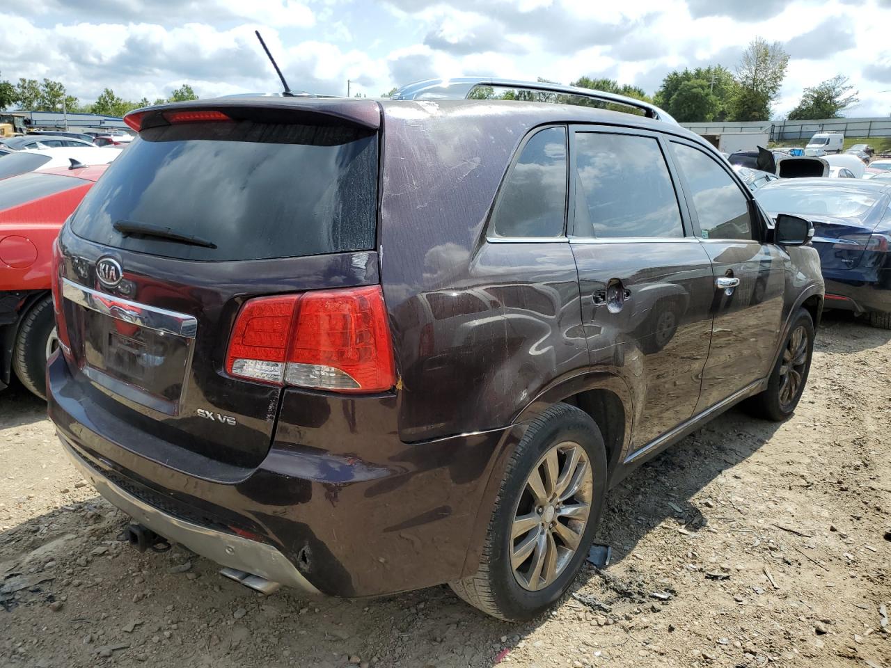Image 3 of 2011 KIA SORENTO SX 2011 with VIN 5XYKW4A24BG149829