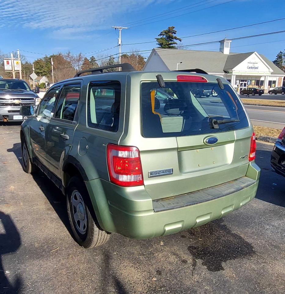 Image 3 of 2008 FORD ESCAPE XLS 2008 with VIN 1FMCU92Z38KC70854