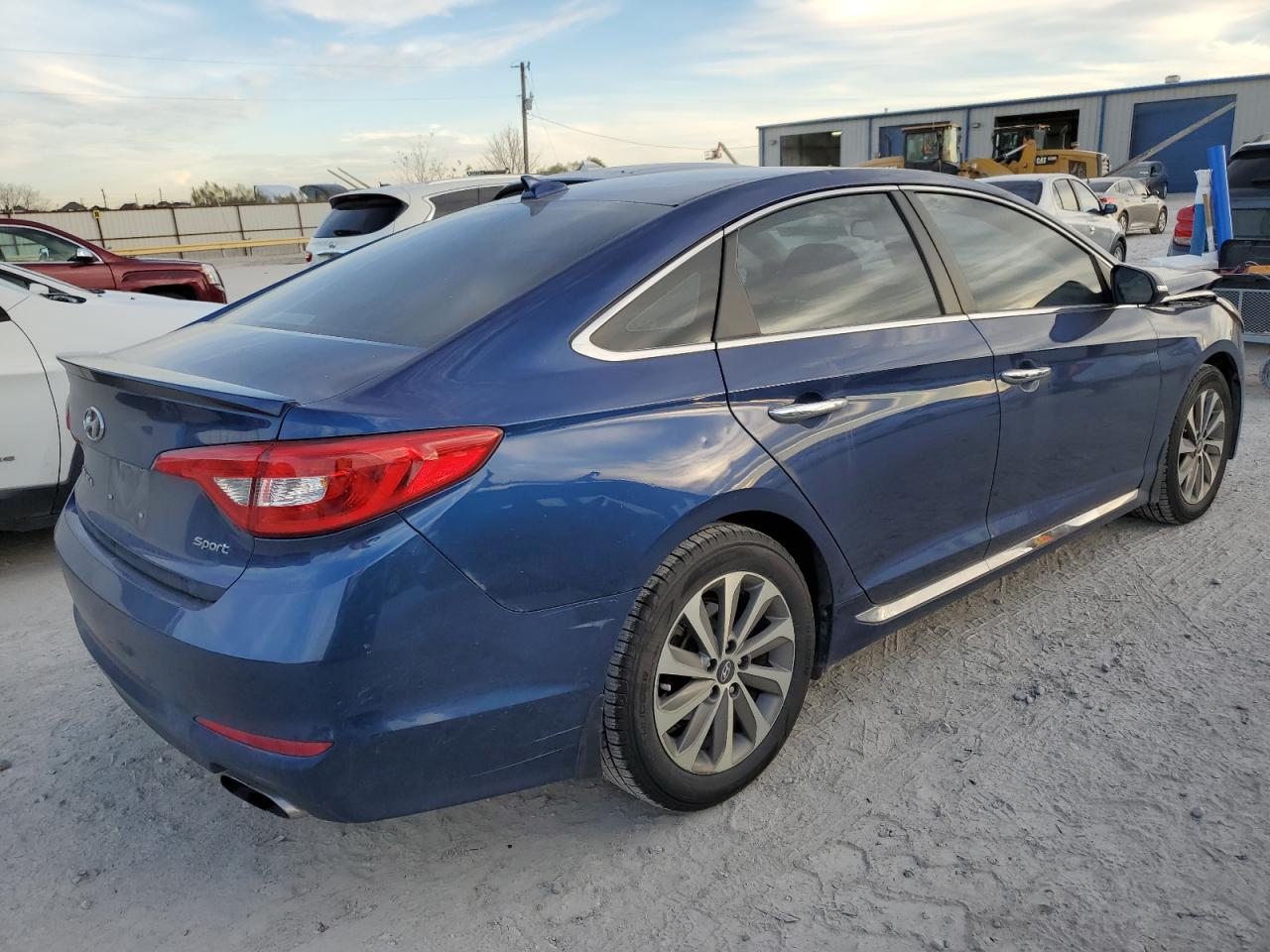 Obraz 3 z 2017 HYUNDAI SONATA SPORT 2017 z VIN 5NPE34AF8HH484621