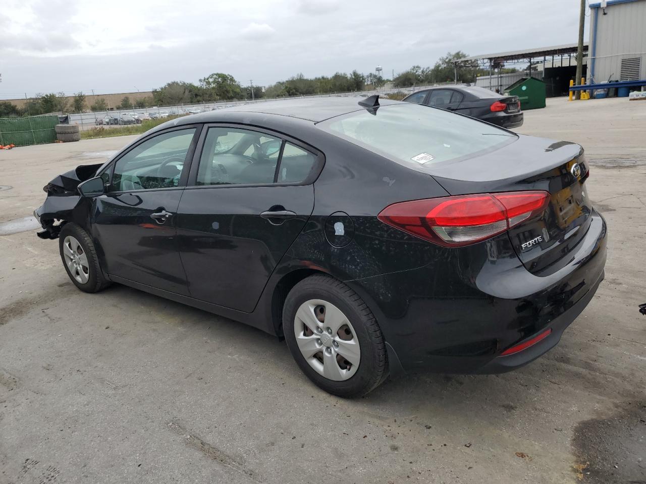 Image 2 of 2017 KIA FORTE LX 2017 with VIN 3KPFK4A79HE091070