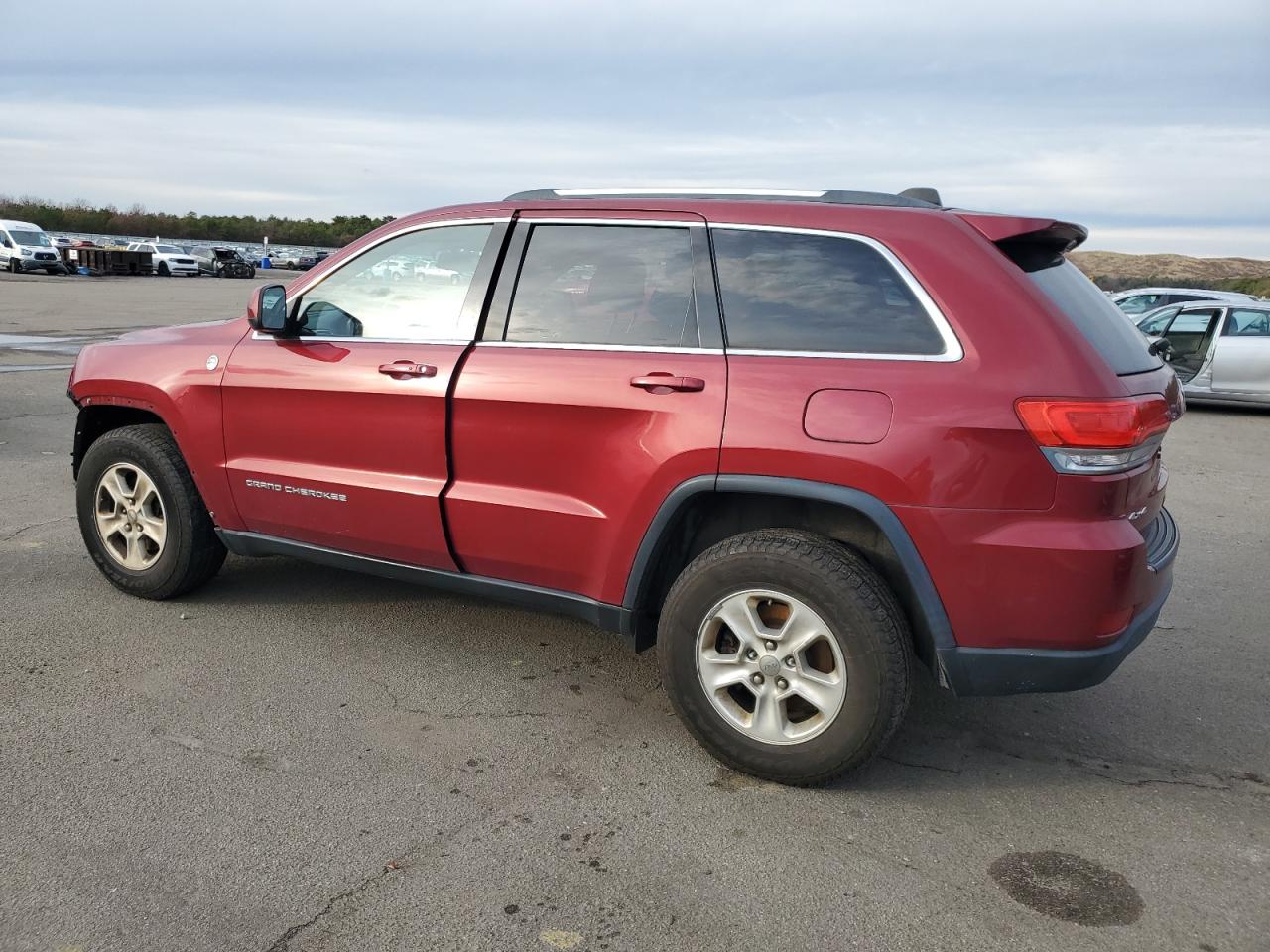 Image 2 of 2014 JEEP GRAND CHEROKEE LAREDO 2014 with VIN 1C4RJFAG5EC156074