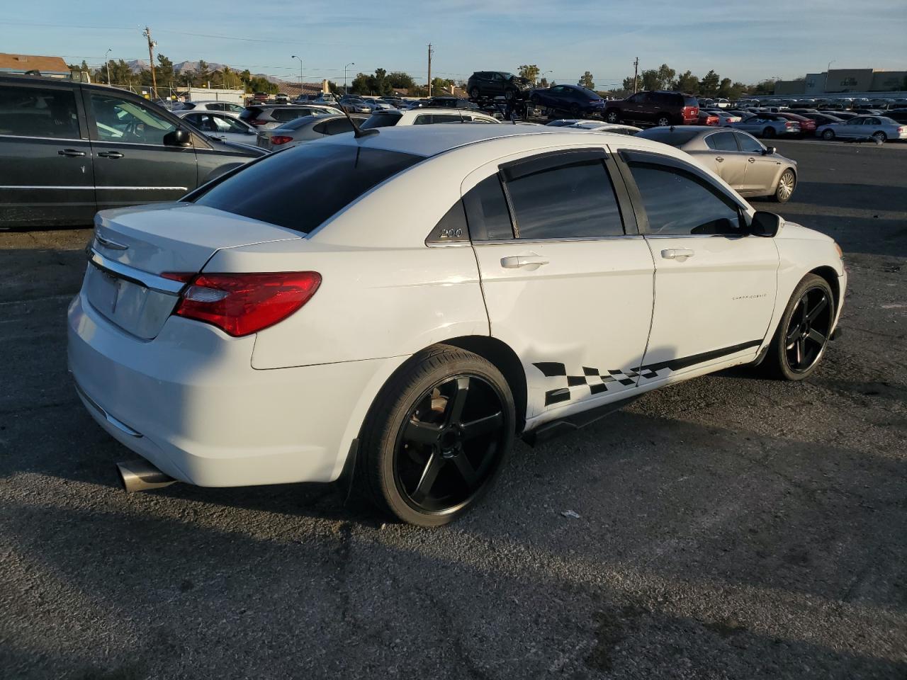 Obraz 3 z 2013 CHRYSLER 200 LX 2013 z VIN 1C3CCBAB5DN606522