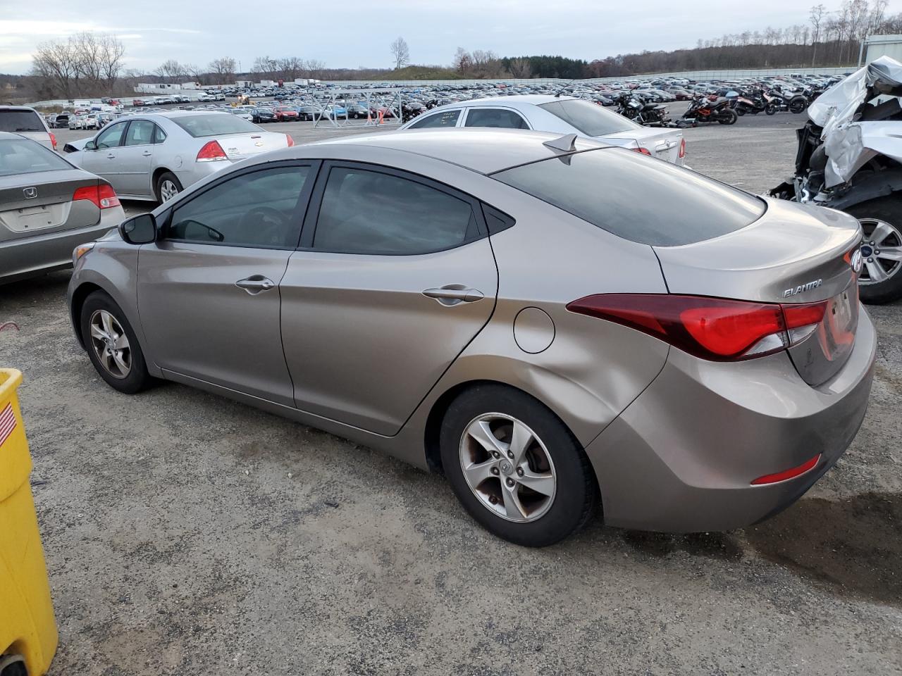 Obraz 2 z 2014 HYUNDAI ELANTRA SE 2014 z VIN 5NPDH4AE4EH515685