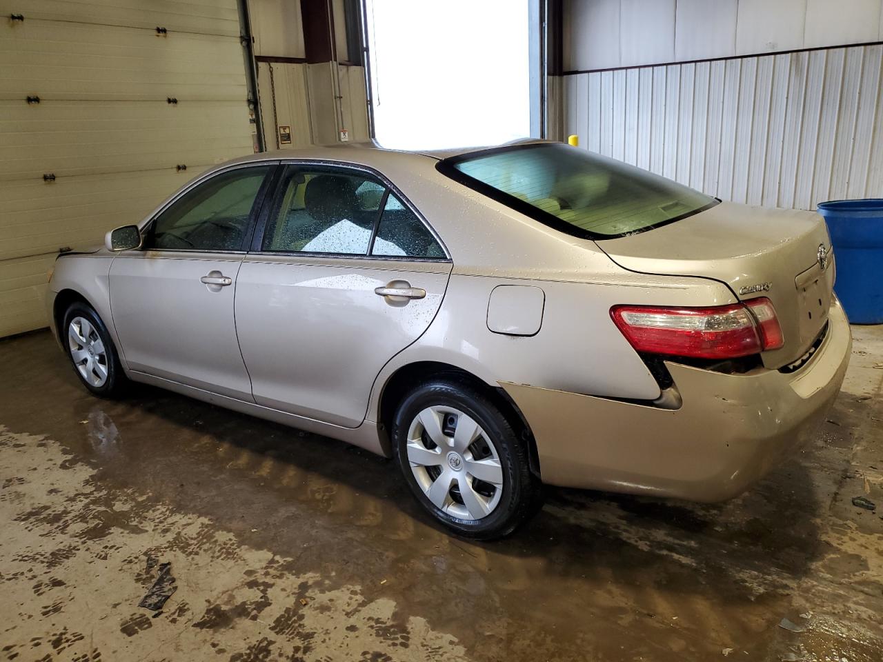 Image 2 of 2007 TOYOTA CAMRY CE 2007 with VIN 4T1BE46K27U150703