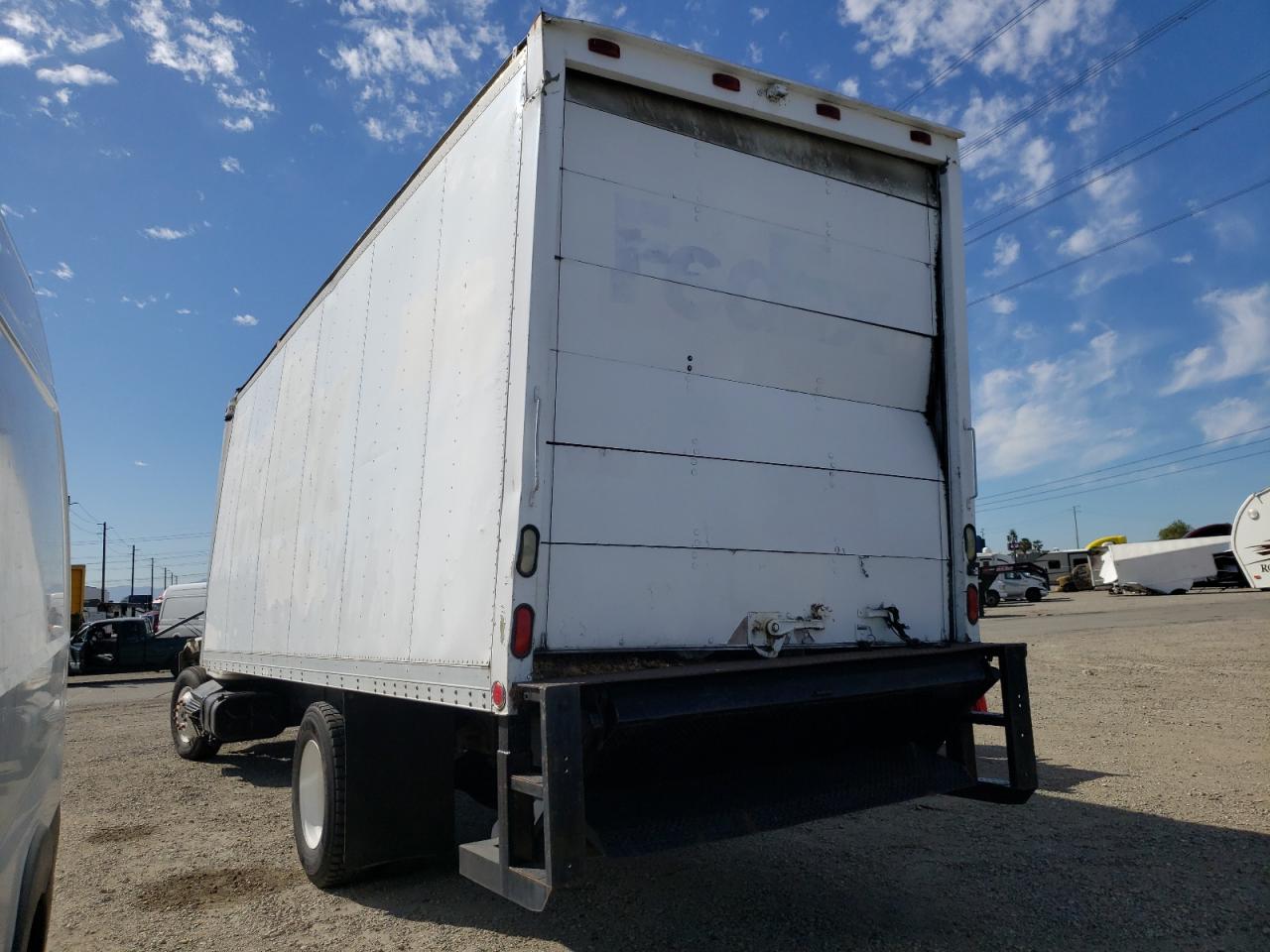 Obraz 3 z 1999 INTERNATIONAL 4000 4700 1999 z VIN 1HTSCAAM2XH689383