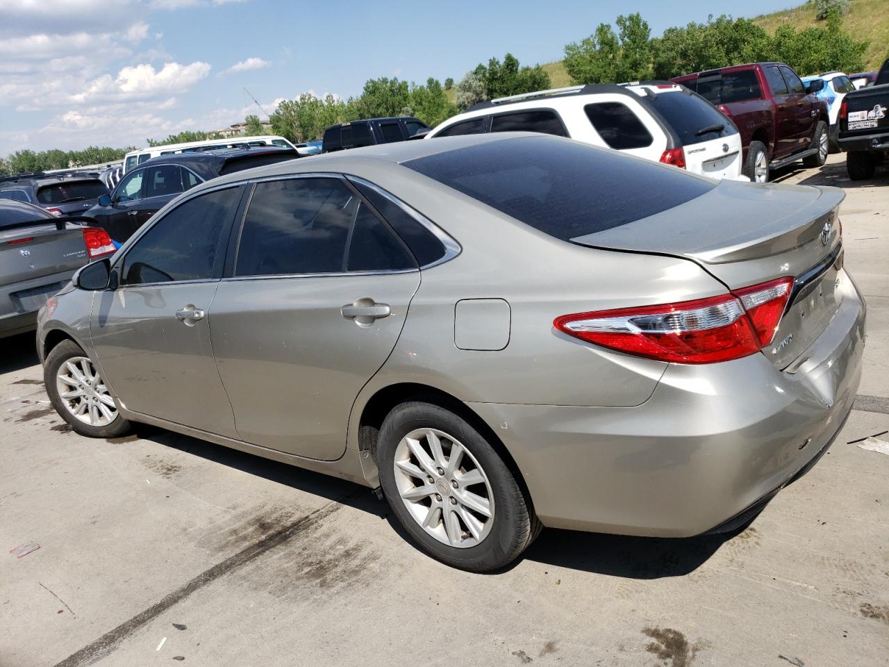 Obraz 2 z 2015 TOYOTA CAMRY LE 2015 z VIN 4T1BF1FK5FU067129