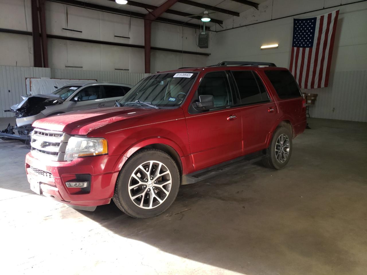 Image 1 of 2015 FORD EXPEDITION XLT 2015 with VIN 1FMJU1HT5FEF47320