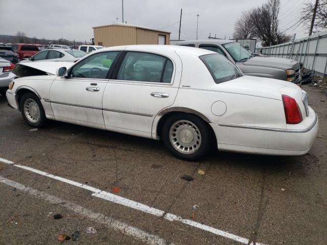 Obraz 2 z 2002 LINCOLN TOWN CAR EXECUTIVE 2002 z VIN 1LNHM81W82Y616490