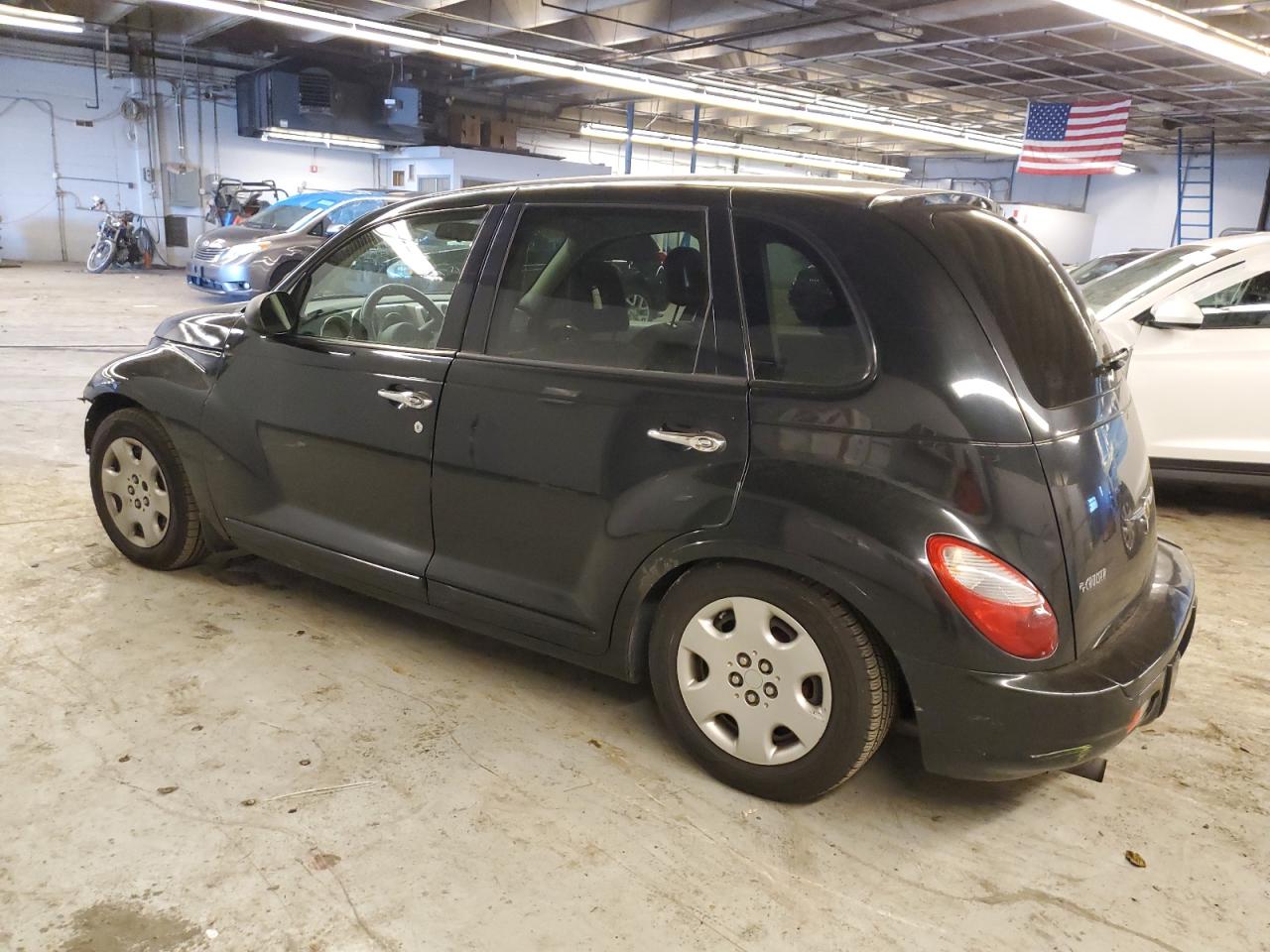 Image 2 of 2009 CHRYSLER PT CRUISER  2009 with VIN 3A8FY489X9T562400