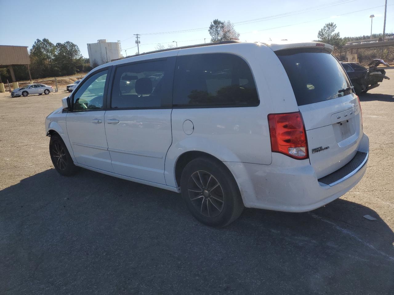 Image 2 of 2016 DODGE GRAND CARAVAN R/T 2016 with VIN 2C4RDGEG9GR319262