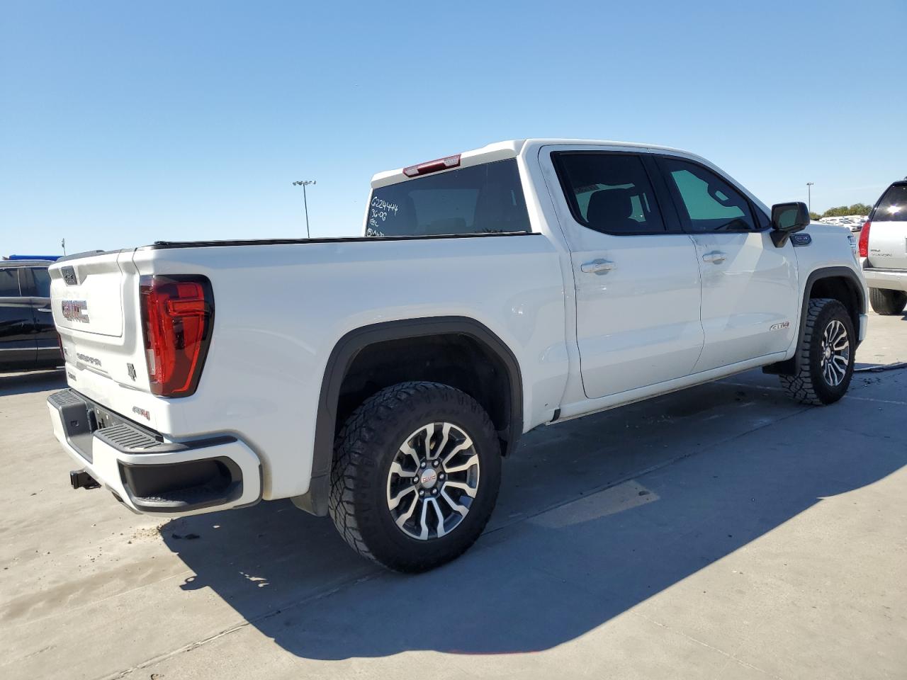 Image 3 of 2021 GMC SIERRA K1500 AT4 2021 with VIN 3GTP9EEL1MG396218