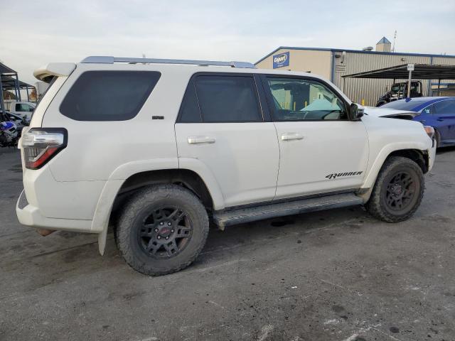 Image 3 of 2016 TOYOTA 4RUNNER SR5/SR5 PREMIUM 2016 with VIN JTEBU5JR4G5299623