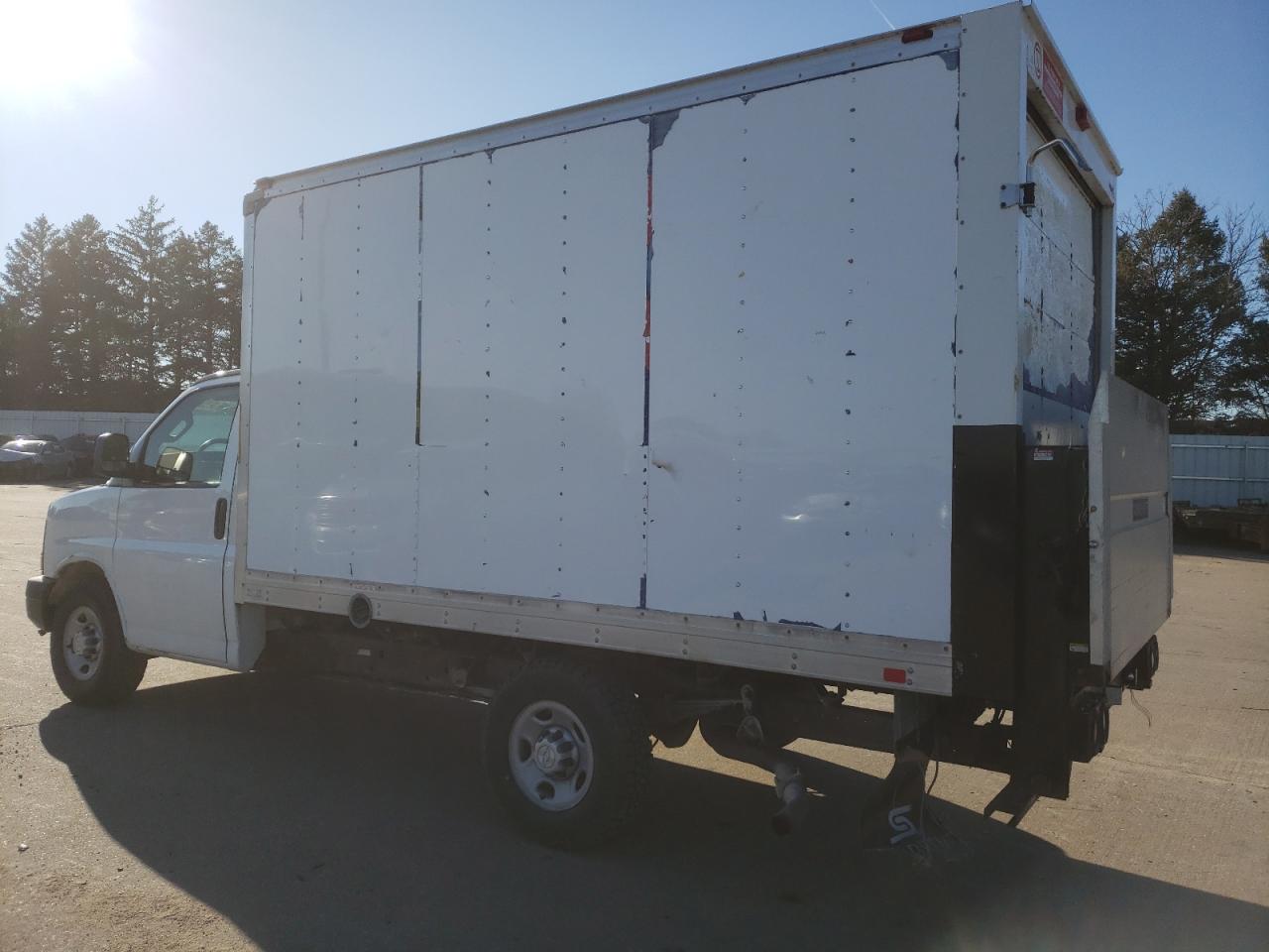 Image 2 of 2017 CHEVROLET EXPRESS G3500  2017 with VIN 1GB0GRFFXH1312378