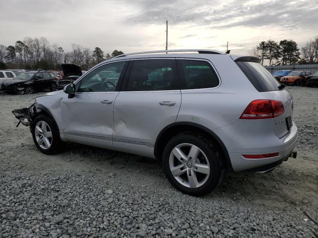Image 2 of 2014 VOLKSWAGEN TOUAREG V6 TDI 2014 with VIN WVGEP9BP5ED014052