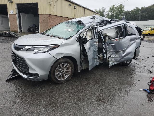 2022 TOYOTA SIENNA LE 2022 image