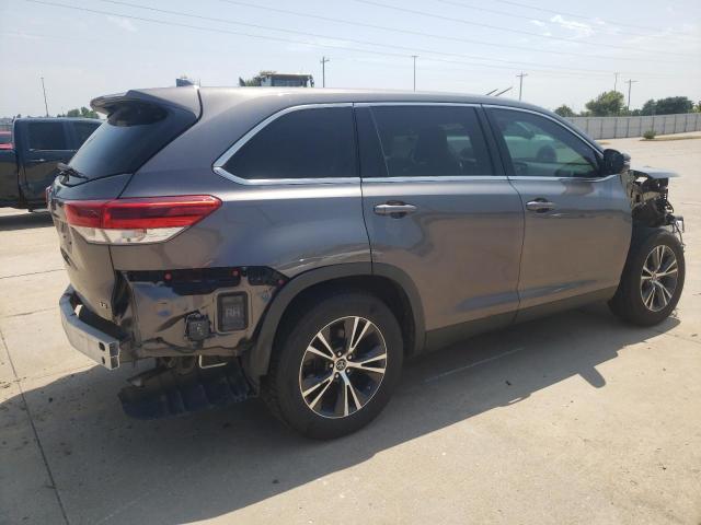 Image 3 of 2019 TOYOTA HIGHLANDER LE 2019 with VIN 5TDZZRFHXKS330727