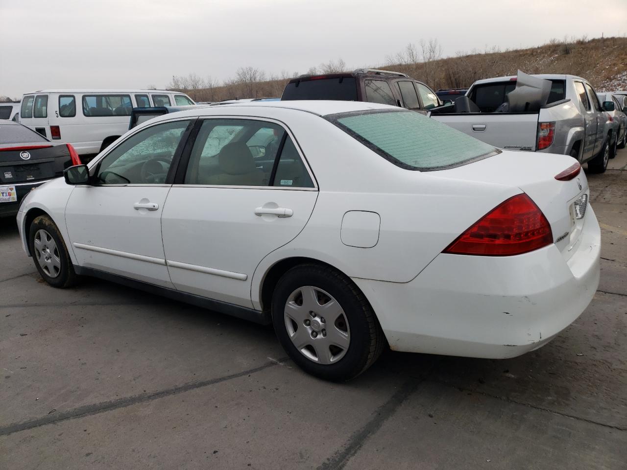 Image 2 of 2007 HONDA ACCORD LX 2007 with VIN 1HGCM56407A211990