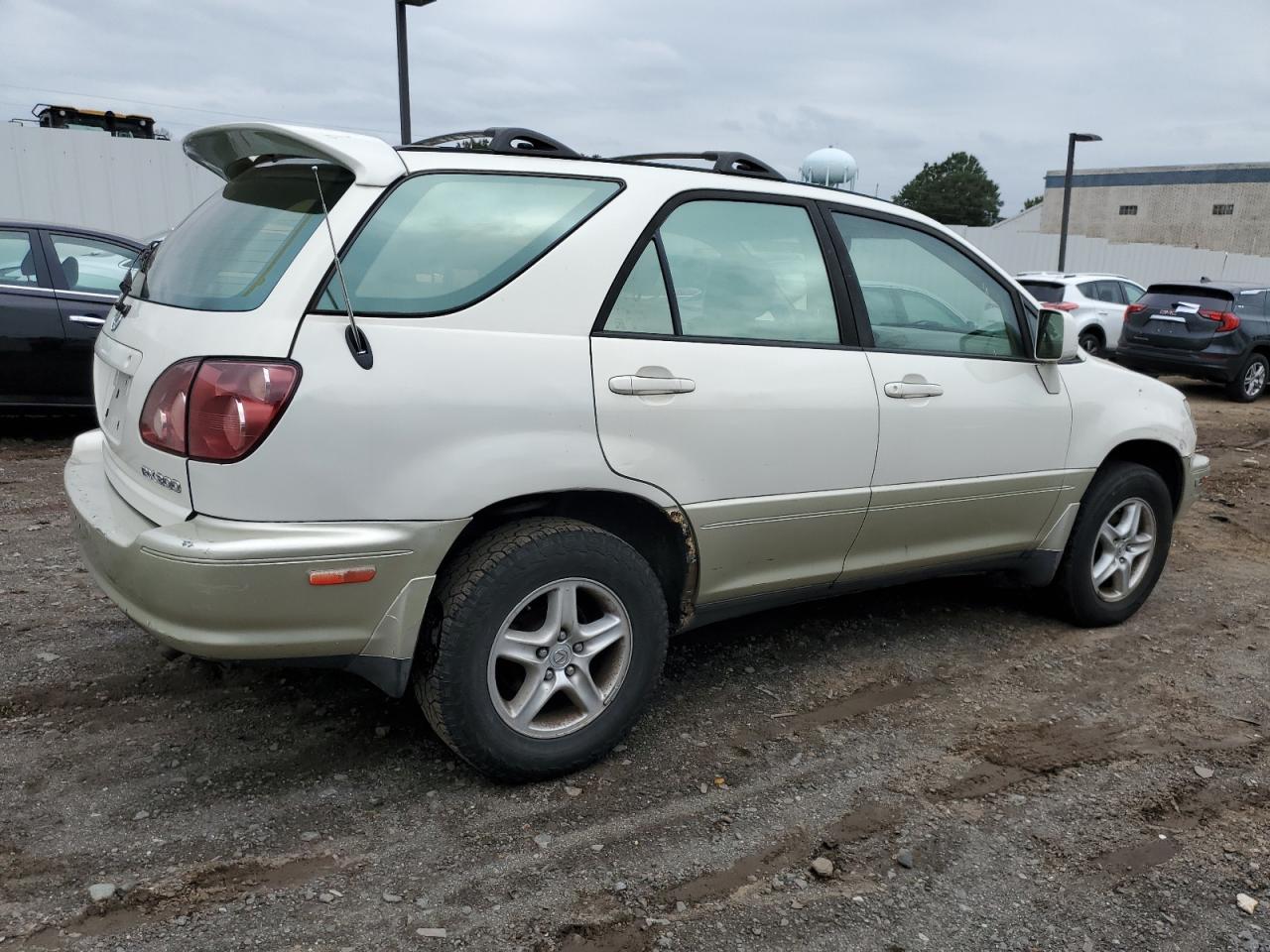 Изображение 3 2000 LEXUS RX 300 2000 с VIN JT6HF10U3Y0115527