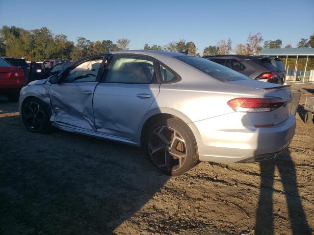 Изображение 2 2020 VOLKSWAGEN PASSAT R-LINE 2020 с VIN 1VWMA7A34LC010627